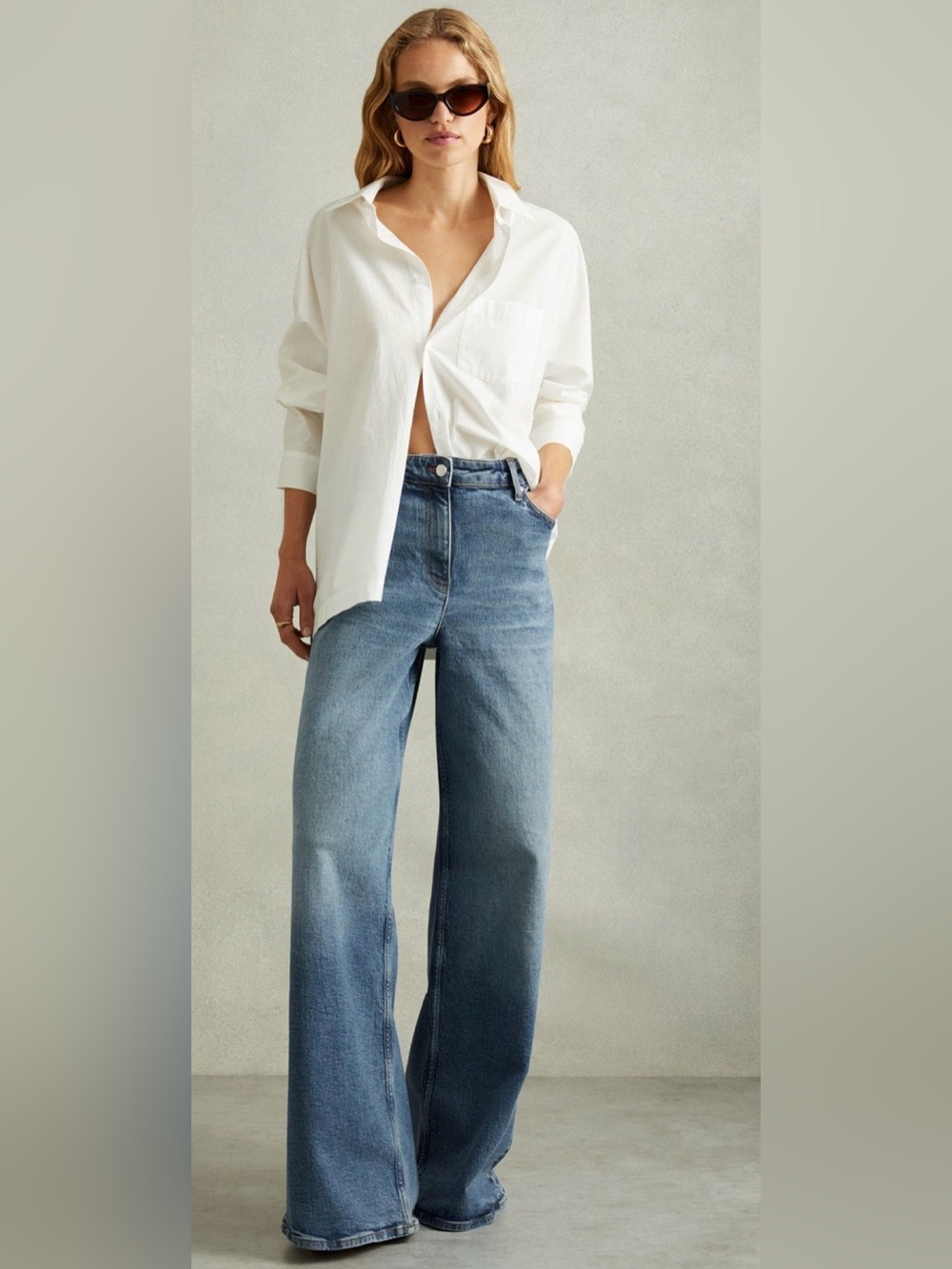 Reiss Crete Wide Leg Jeans Women's Size 29 Mid Blue High Rise Denim - Picture 2 of 10
